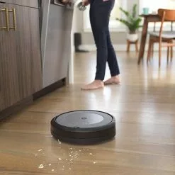 IRobot Roomba I3158 - Aspirateur Robot 7 IRobot Roomba I3158 - Aspirateur Robot -Aspirateurs Soldes 10720732 3 d 1